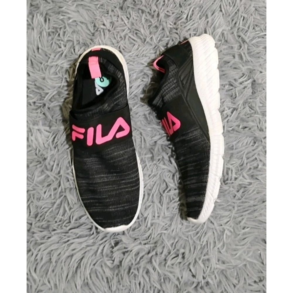 Fila Slip On Women's Size 6.5 Black And Pink Athletic Shoes 5CM00502-973